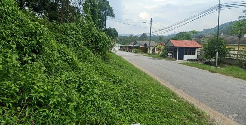 EJEN HARTANAH BERDAFTAR DENGAN LEGACY REAL PROPERTY. AKTIF DI KAWASAN Batu 20 Sungai Lui Hulu Langat