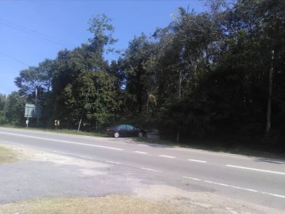 Tanah tepi jalan Tampin