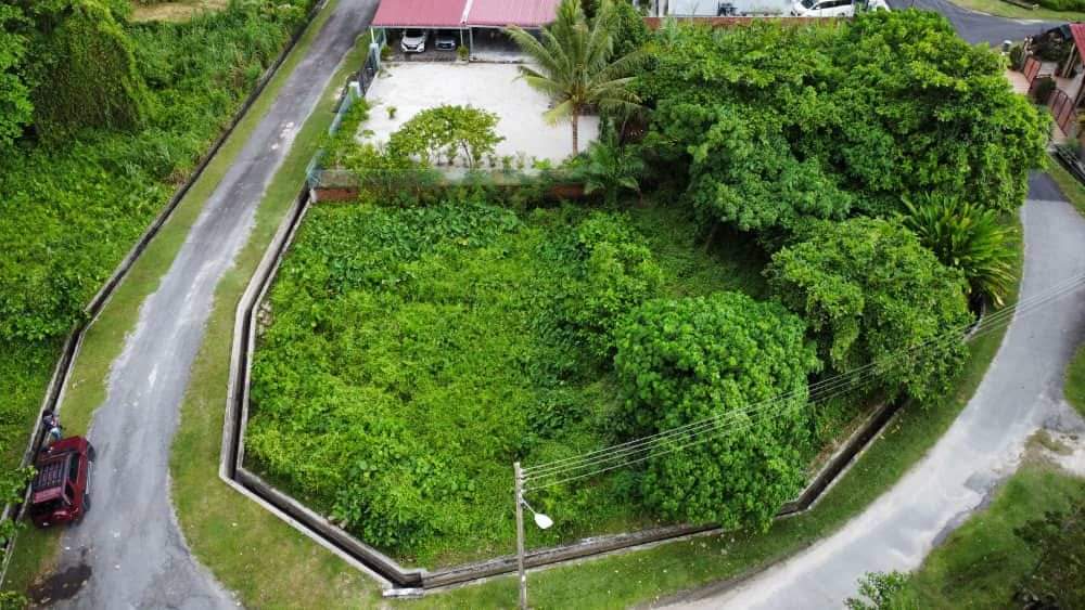 Tanah Lot Lorong Dato Kampung Manjoi