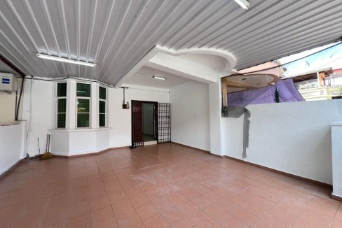 House Taman Bukit Minyak