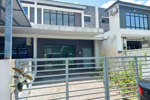 House Saujana Perdana Saujana Utama