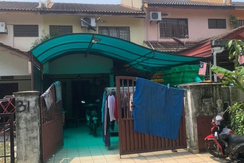 House Taman Bukit Serdang