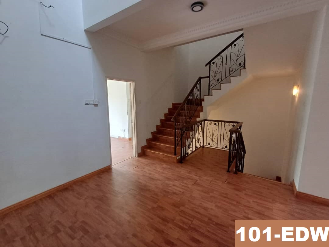 Setia Alam Anjung Sari