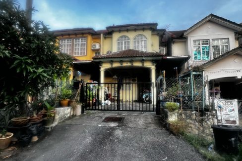 Puncak Alam Gugusan Alam
