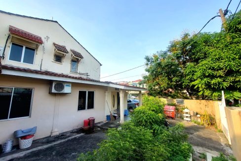 Jalan Mawar Puchong Perdana