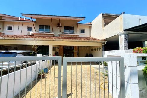 Jalan Tepi Sungai Taman Teluk Pulai Klang